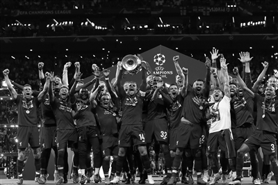 为梦想坚持的人最帅