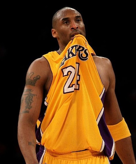 意媒：国米正在关注法兰克福的二号门将考阿-桑托斯（意媒：国际米兰关注法兰克福替补门将考阿-桑托斯）