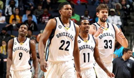 赵宇豪：这赛季起起伏伏很不容易，希望我们能够把握好明年（赵宇豪：赛季起伏艰难，希望球队明年把握住机会）