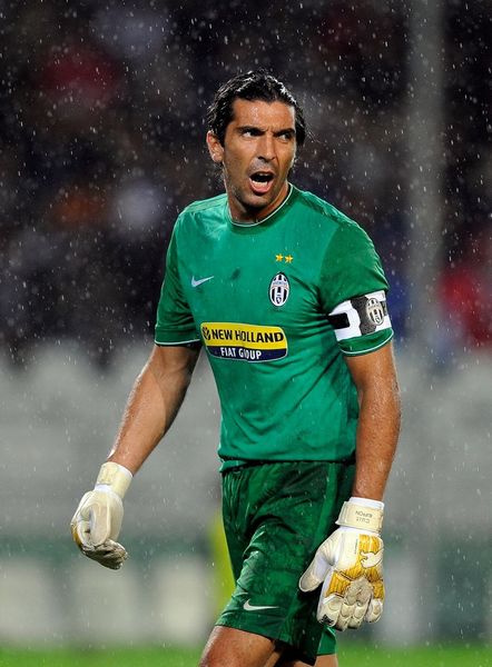 皇马梭哈克洛普！掀翻足坛教练薪资天花板（皇马豪赌克洛普，打破足坛教练薪资天花板）