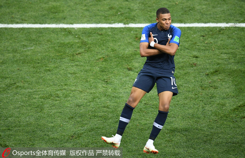 跨界！皇马×漫威推出联名球衣，官方售价528元起（皇马联手漫威上新联名球衣，官方价528元起）