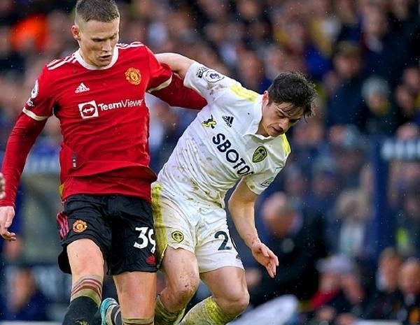 天空：抗议活动不断，苏超凯尔特人股东大会草草收场